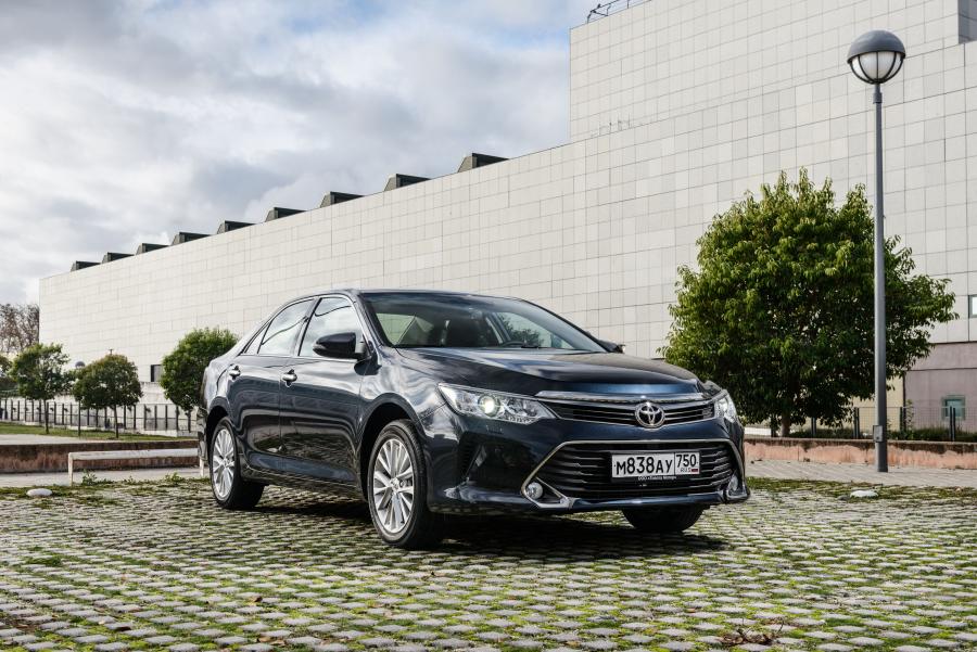  Toyota Camry V6 2014 года  (CIS) (фото 26 из 37)